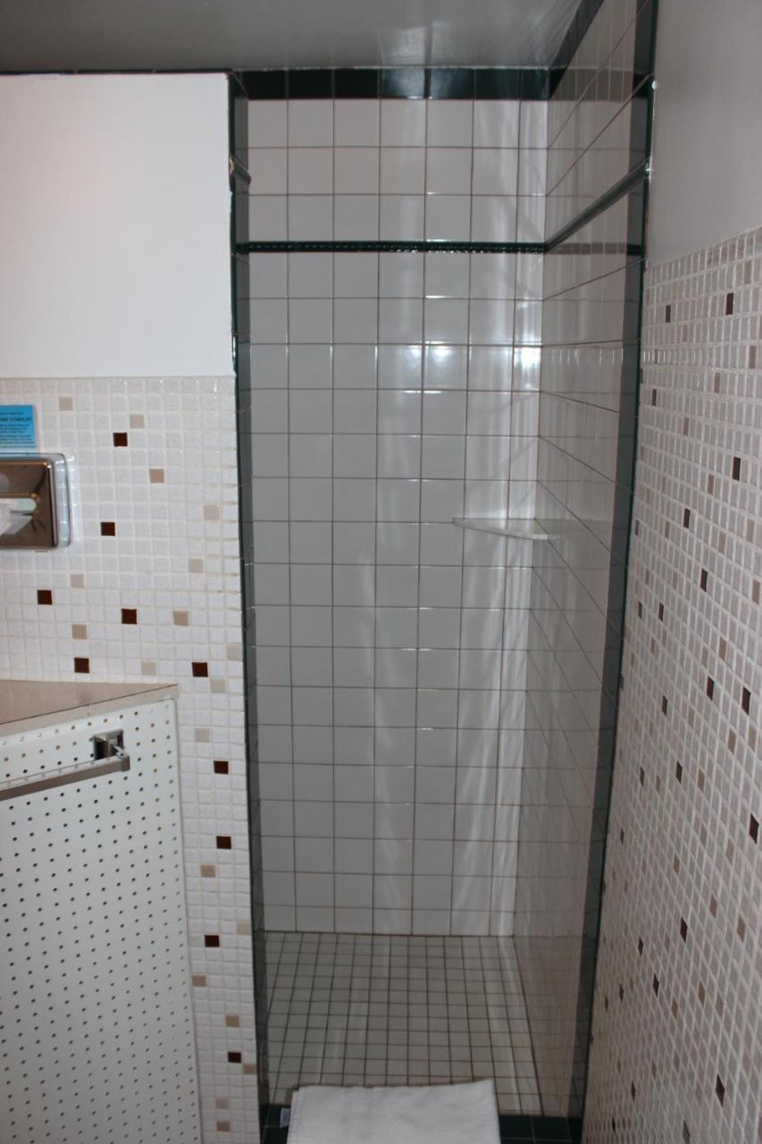 Riverside Motel Hayward Room photo